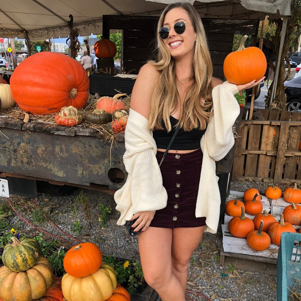 Meet your Posher, Kayla